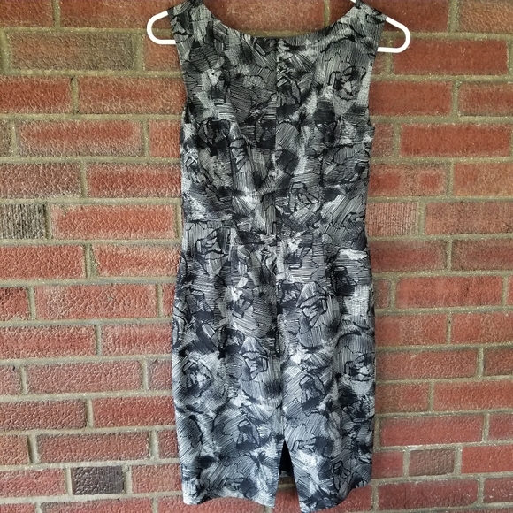 Banana Republic Women's Black & Gray Sleeveless Dress, Size 0 - Picture 3 of 13
